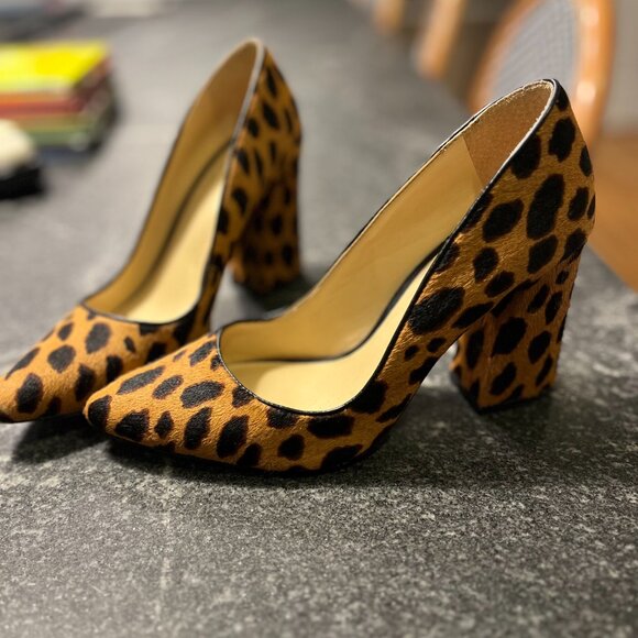 Vince Camuto Talise Leopard Print Pointed Block-Heel Pumps 6.5 - Picture 7 of 7
